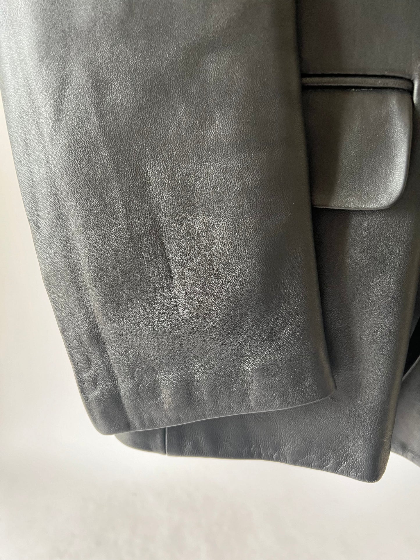 Veste en cuir noir