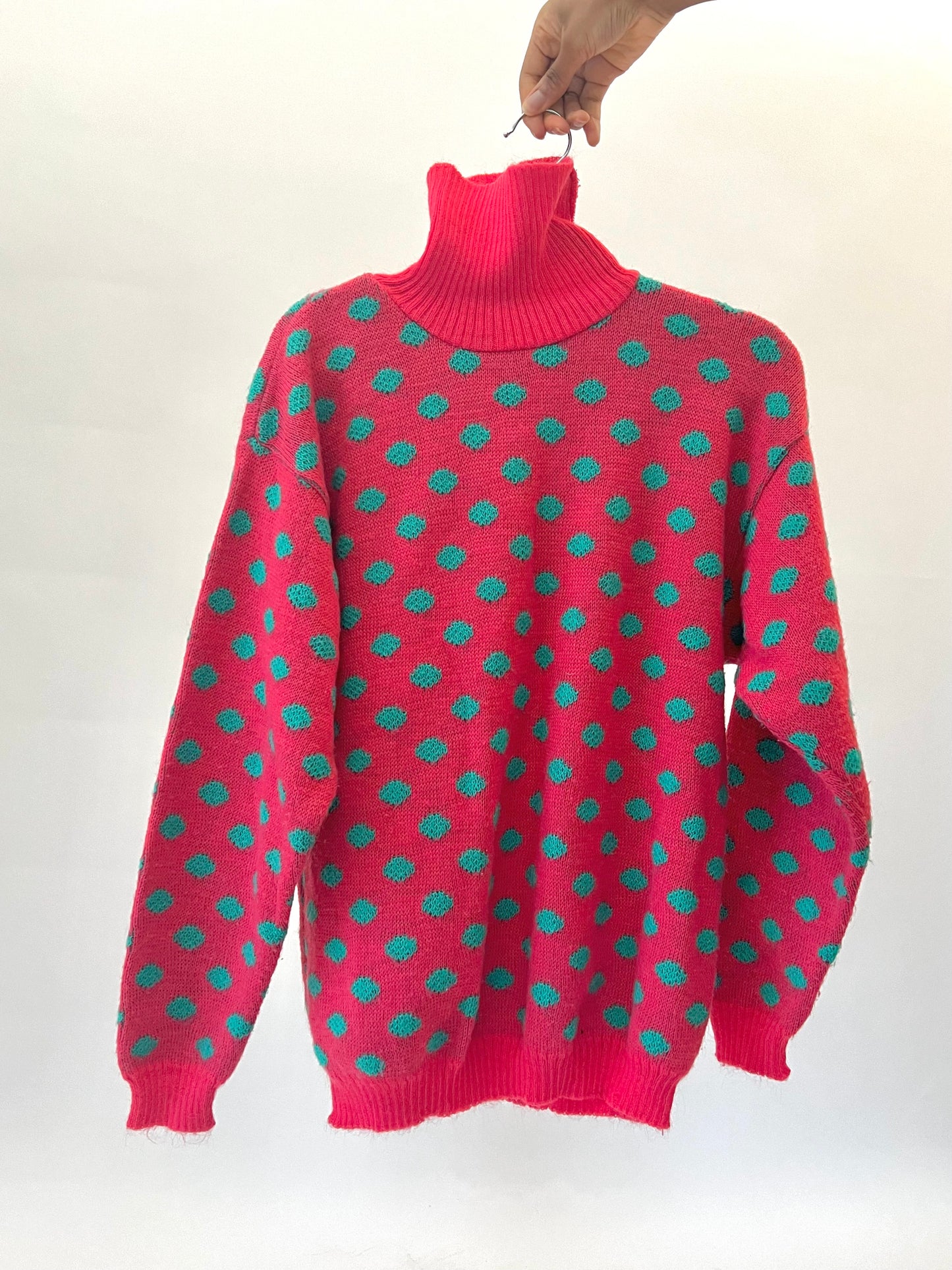 Pull col roulé vintage rose à pois