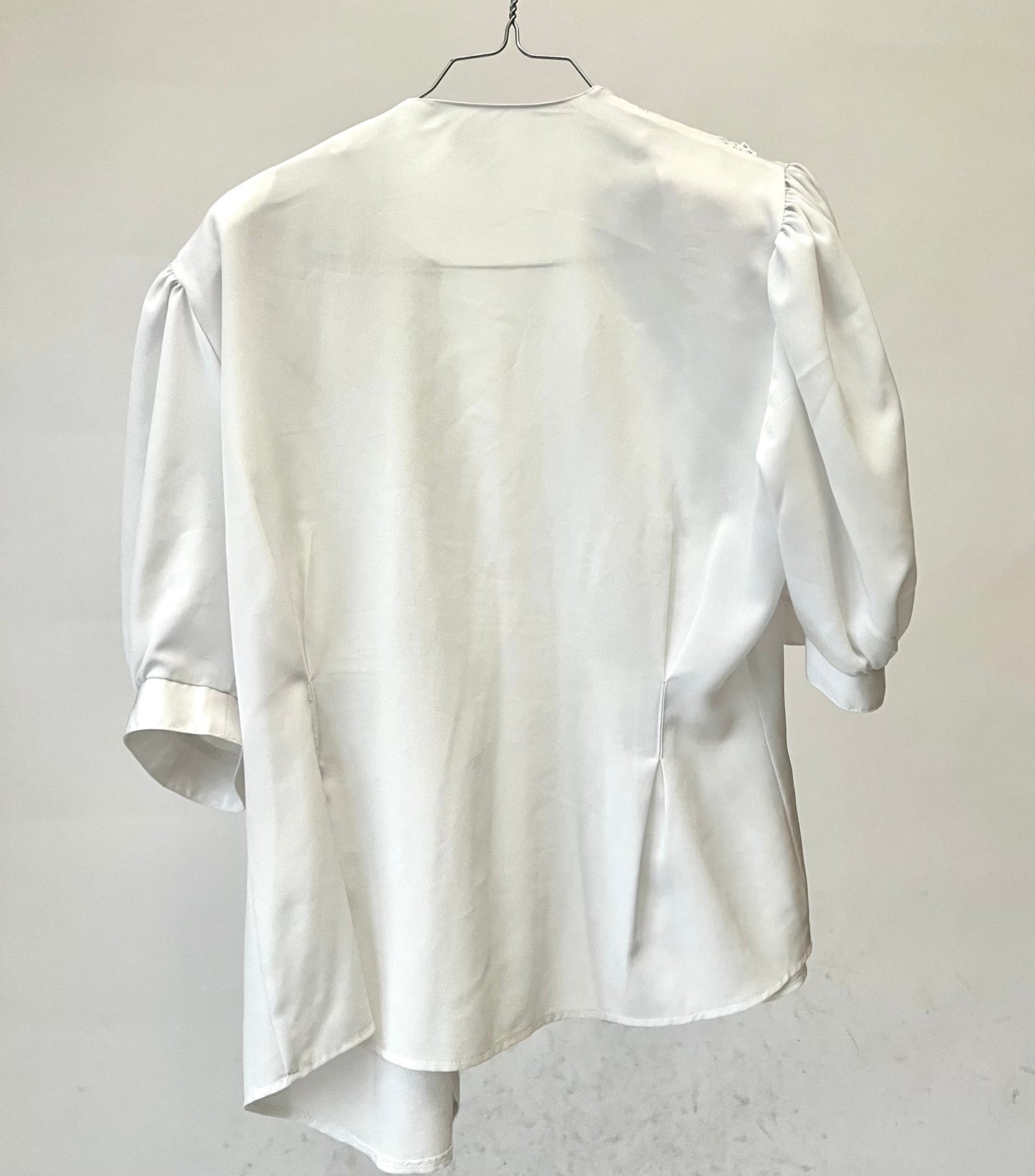 Chemise vintage blanche manche bouffante