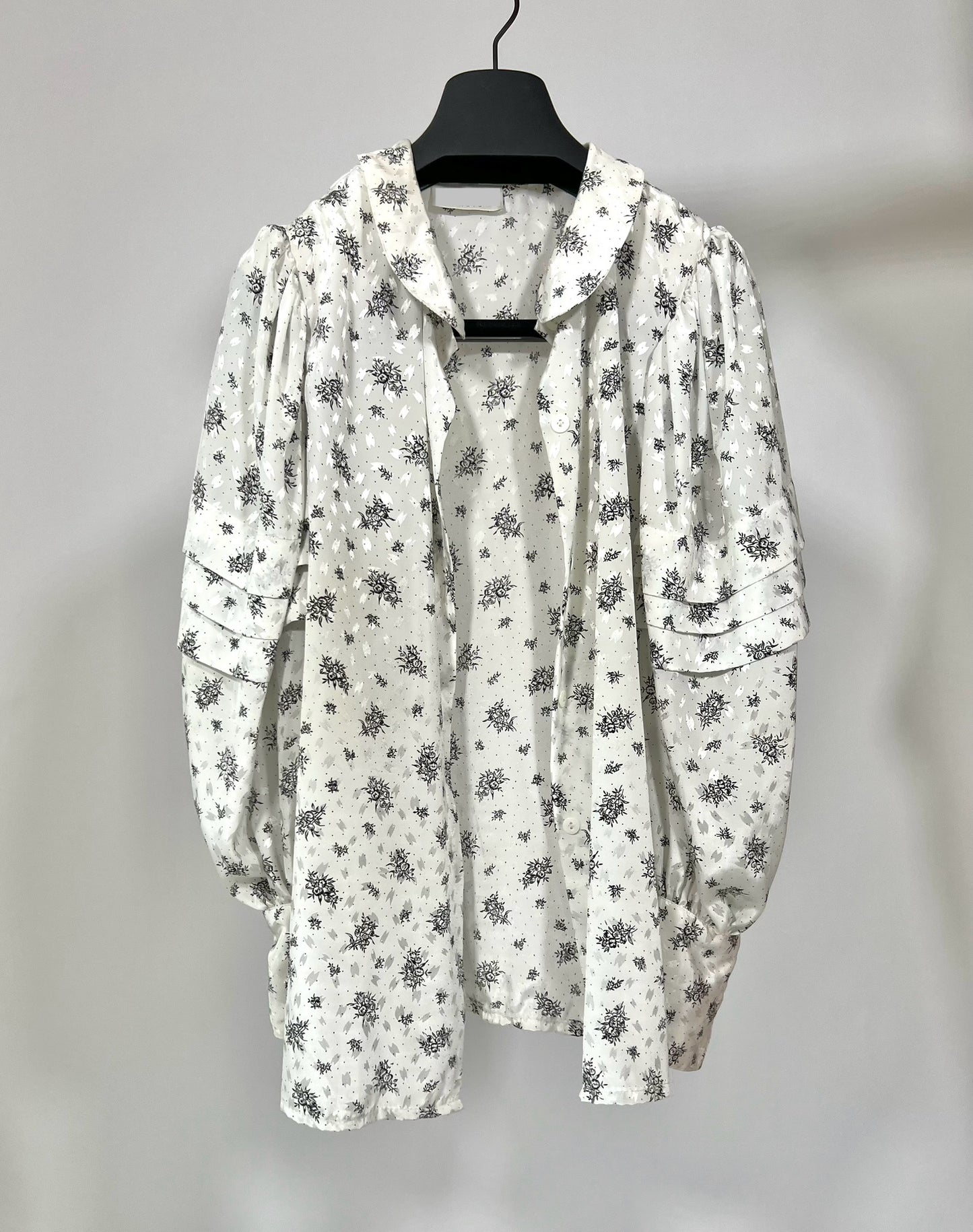 Chemise vintage blanche manche ballon à motif