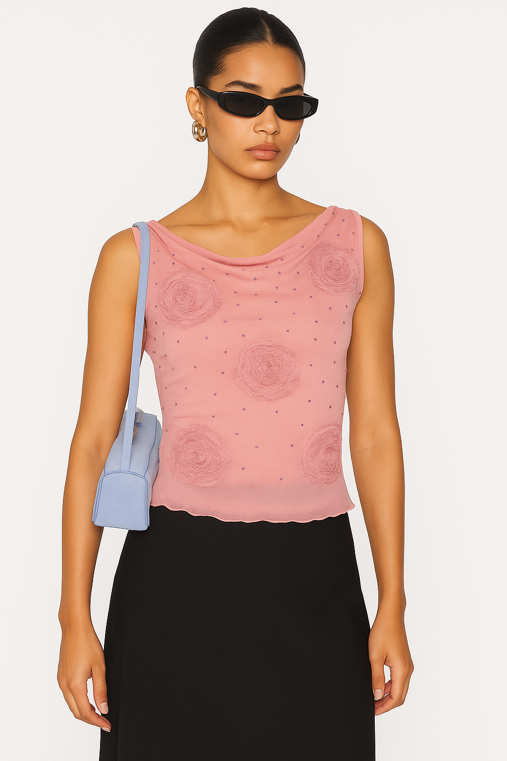 Haut rose poudré à fleur et strass